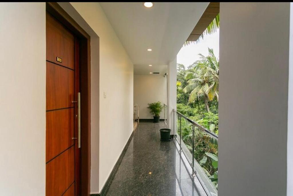 Kolattupuzha Thenmala Hormuz Inn מראה חיצוני תמונה